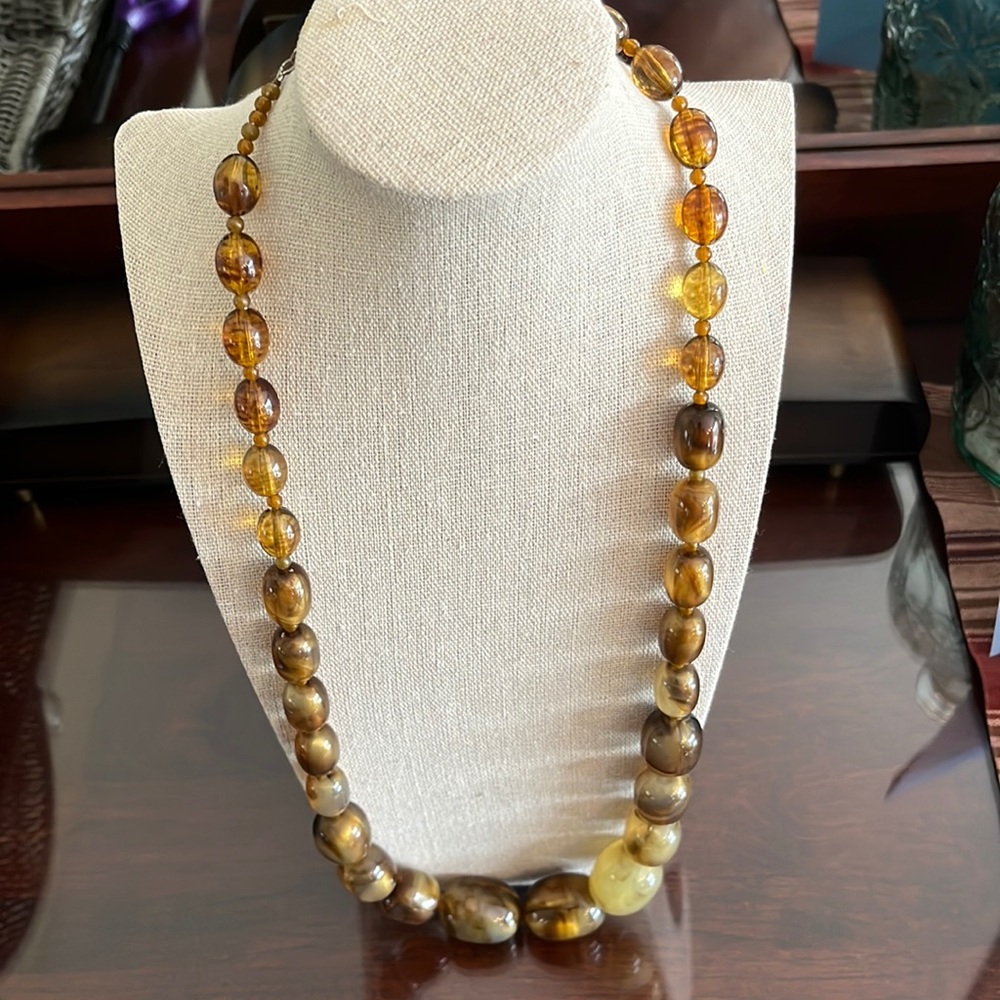 Beaded necklace. Nice weight to this lovely piece. Excellent condition